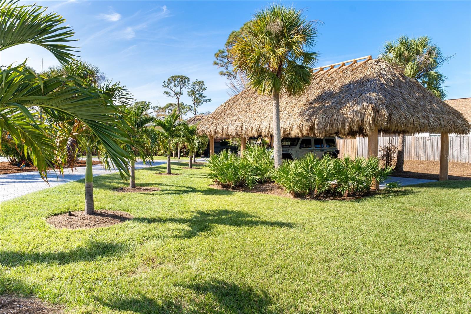 915 ALLEN AVE, ENGLEWOOD, FL, 34223