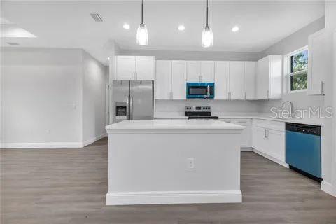 9577 CALUMET BLVD, PORT CHARLOTTE, FL, 33981