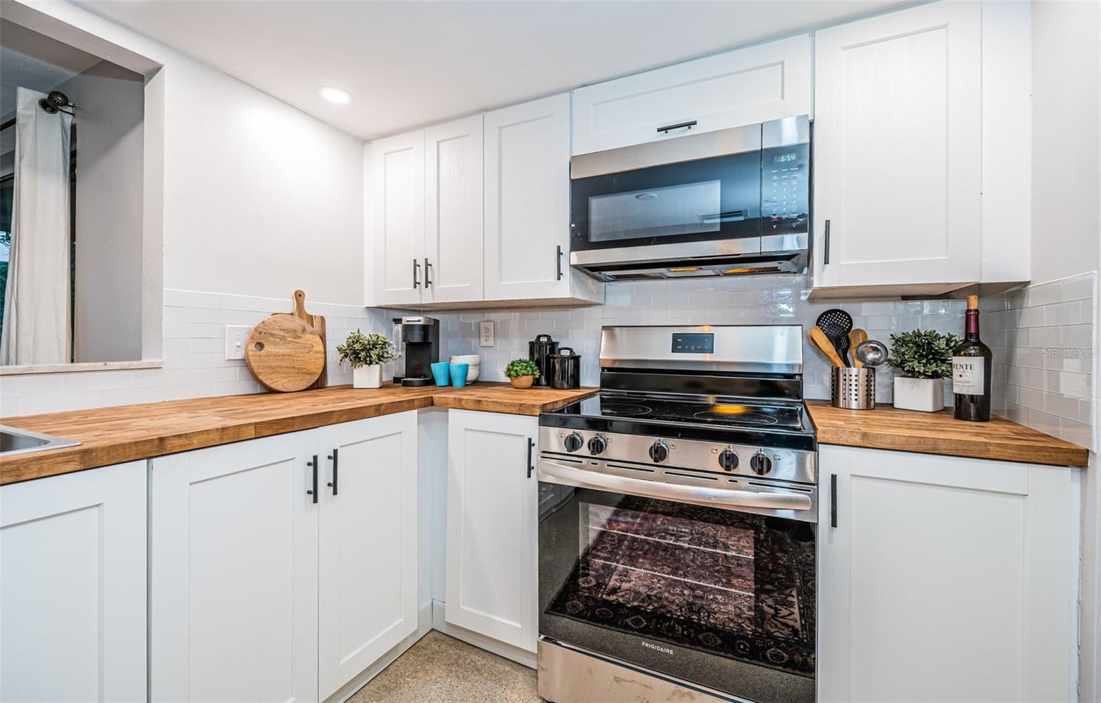12904 COLLEGE HILL DR, HUDSON, FL, 34667
