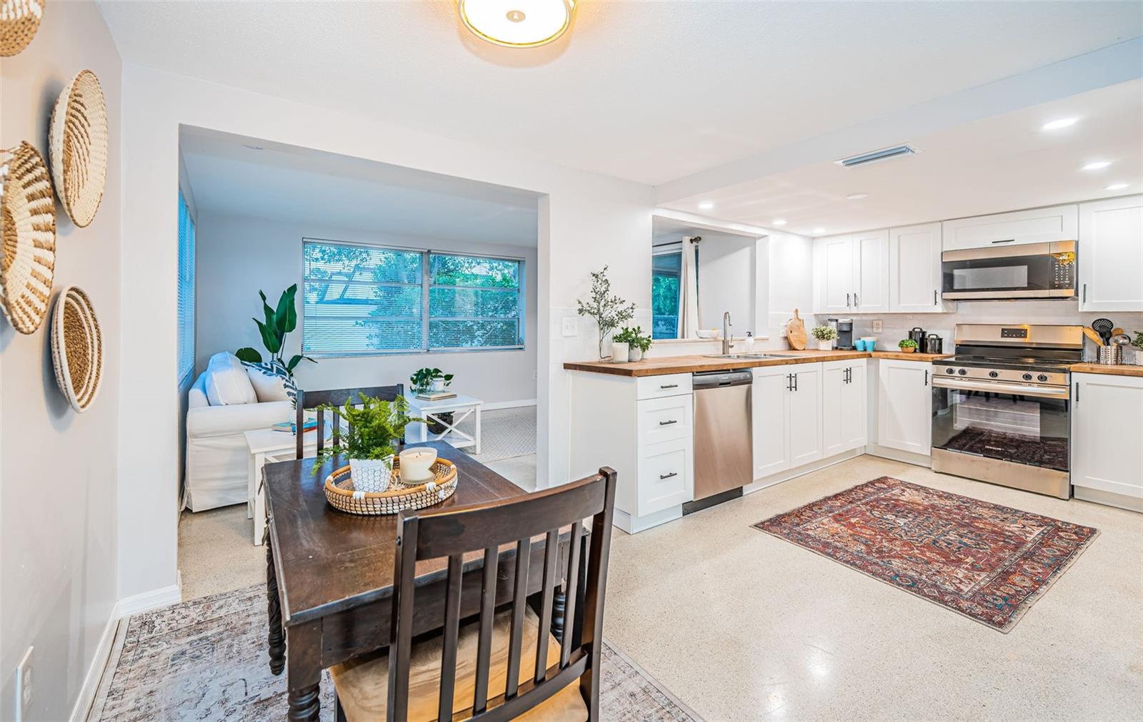 12904 COLLEGE HILL DR, HUDSON, FL, 34667
