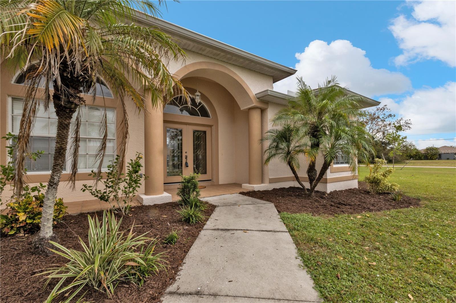 2262 RIO DE JANEIRO AVE, PUNTA GORDA, FL, 33983