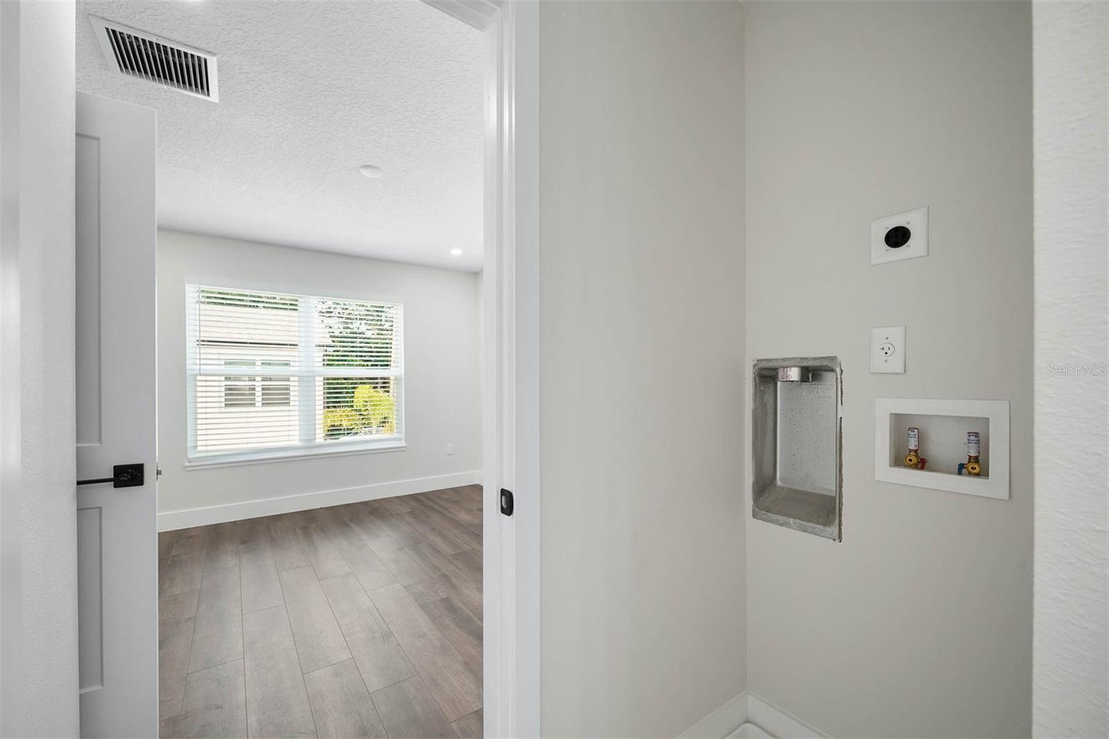2304 FORMOSA AVE, ORLANDO, FL, 32804