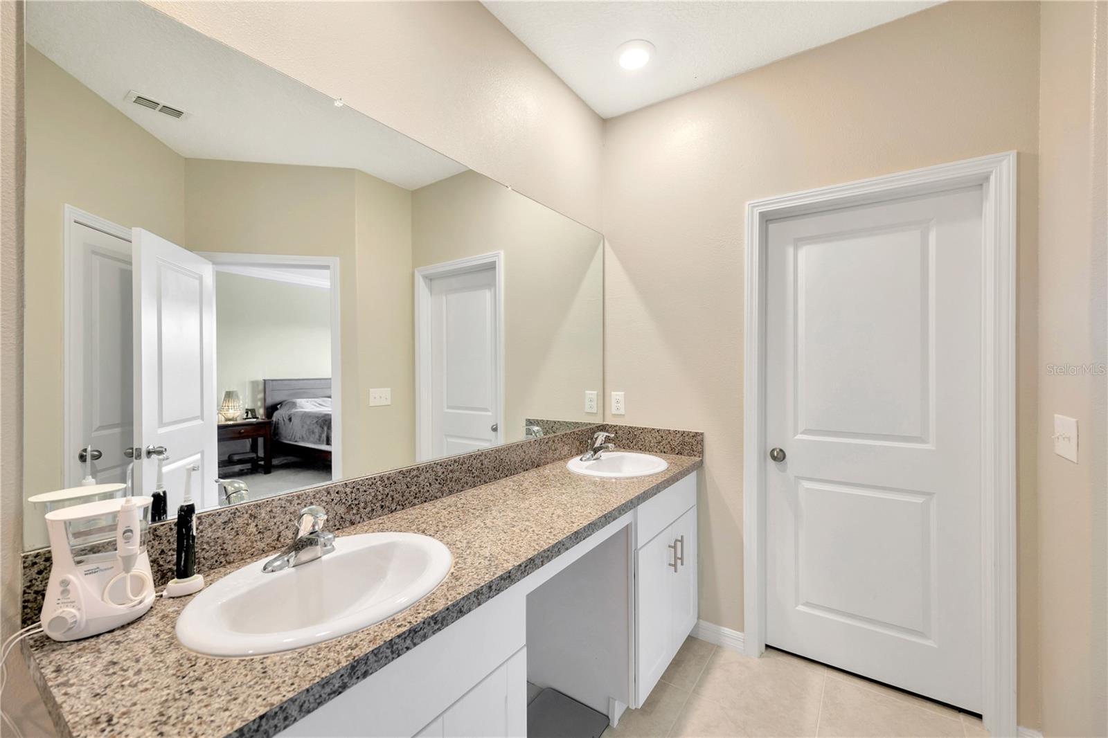 31970 BLUE PASSING LOOP, WESLEY CHAPEL, FL, 33545