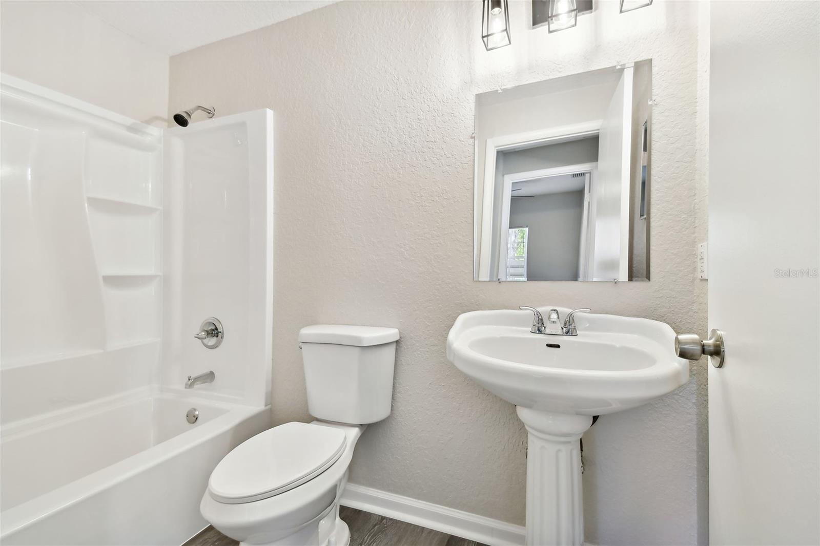 132 DARTMOUTH AVE W, OLDSMAR, FL, 34677