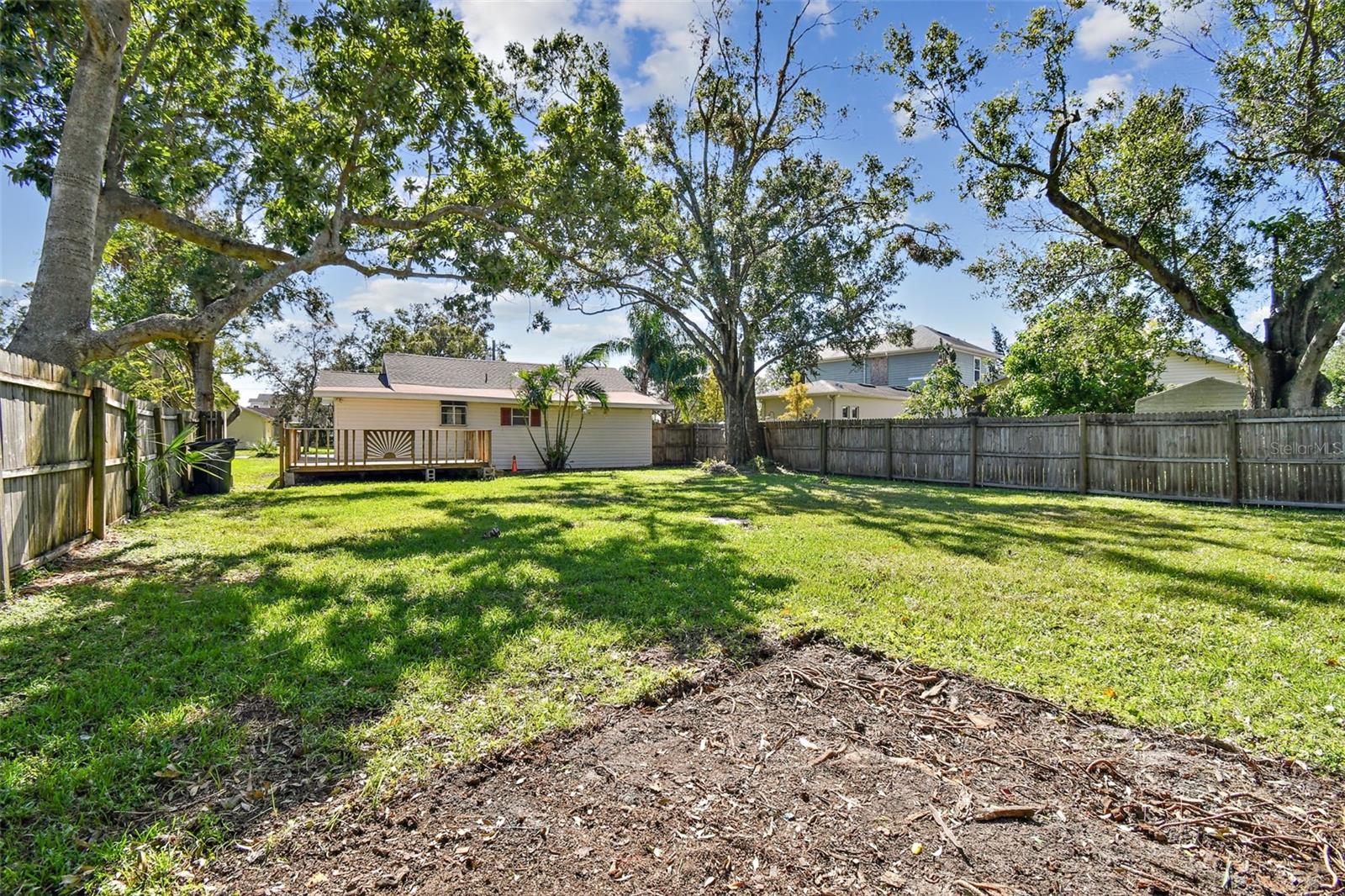 132 DARTMOUTH AVE W, OLDSMAR, FL, 34677