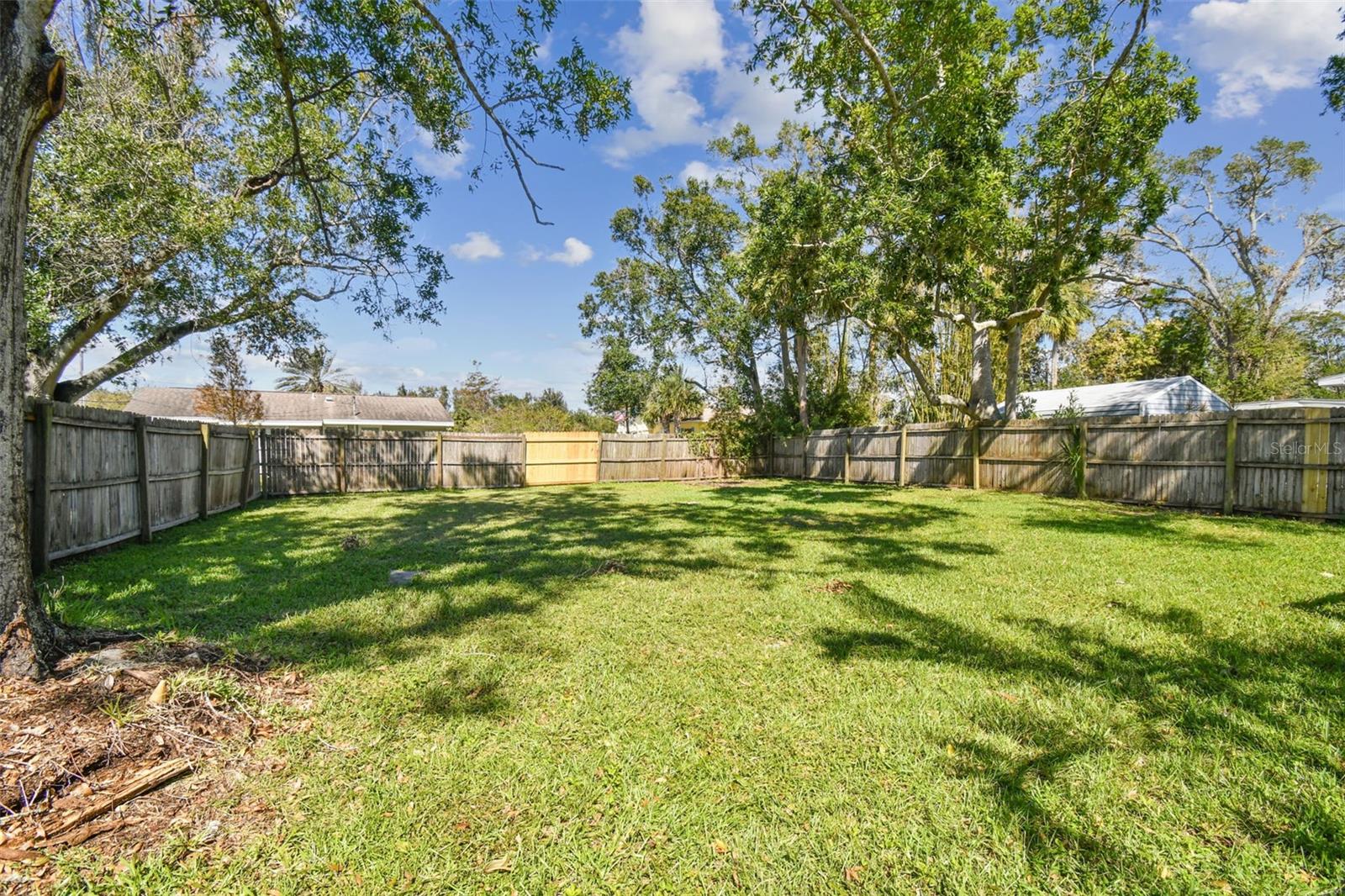 132 DARTMOUTH AVE W, OLDSMAR, FL, 34677