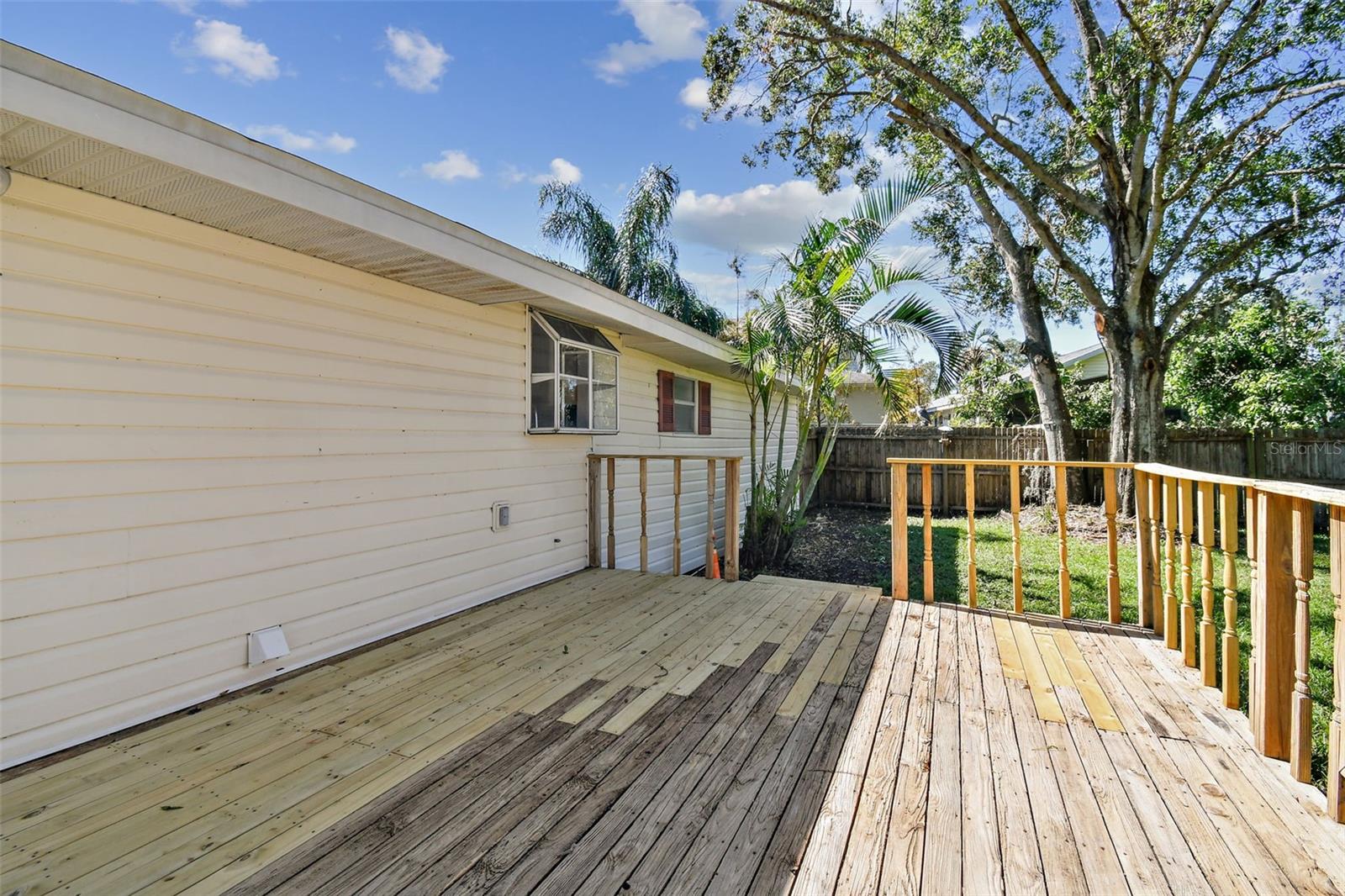 132 DARTMOUTH AVE W, OLDSMAR, FL, 34677