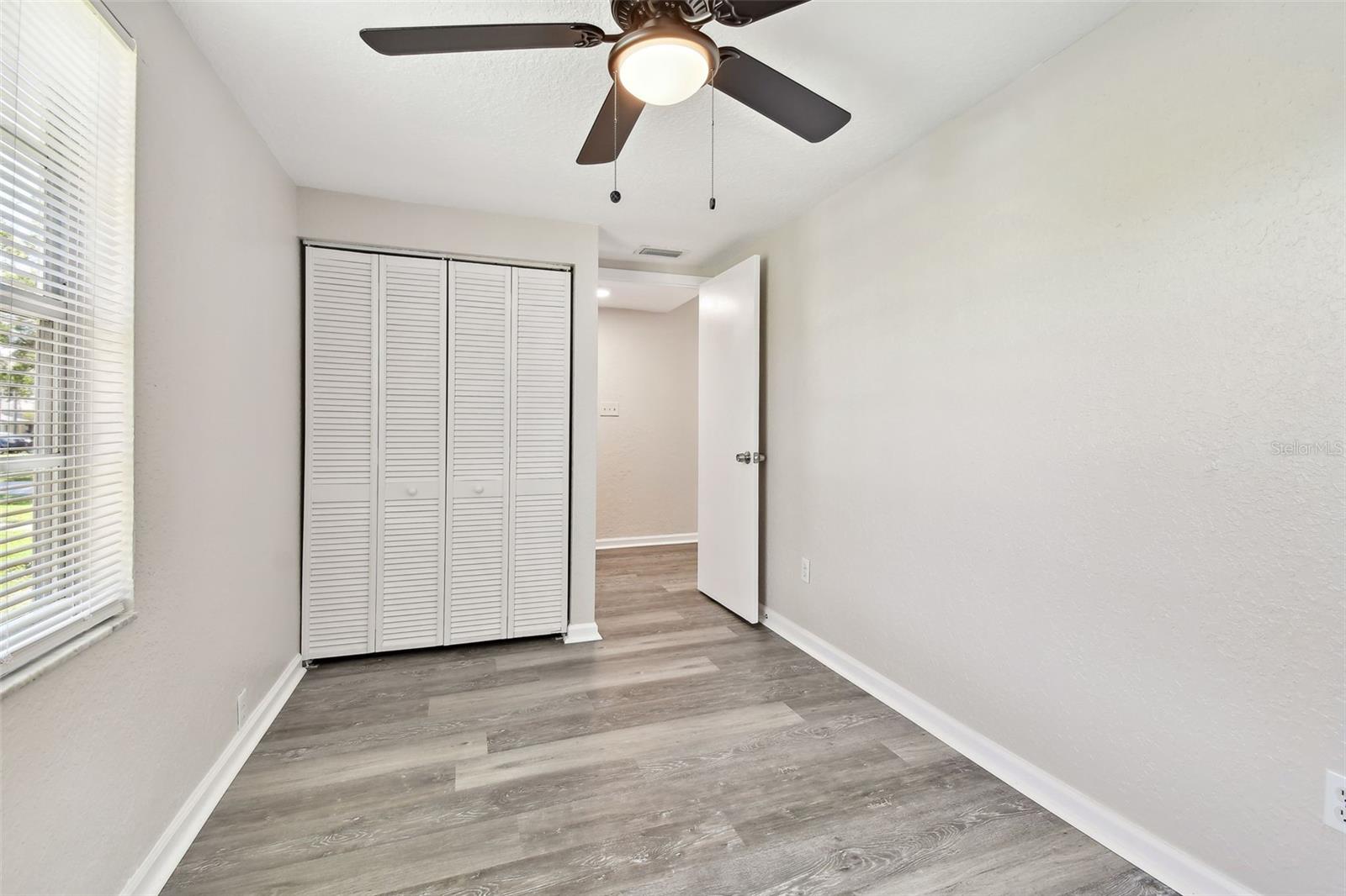 132 DARTMOUTH AVE W, OLDSMAR, FL, 34677