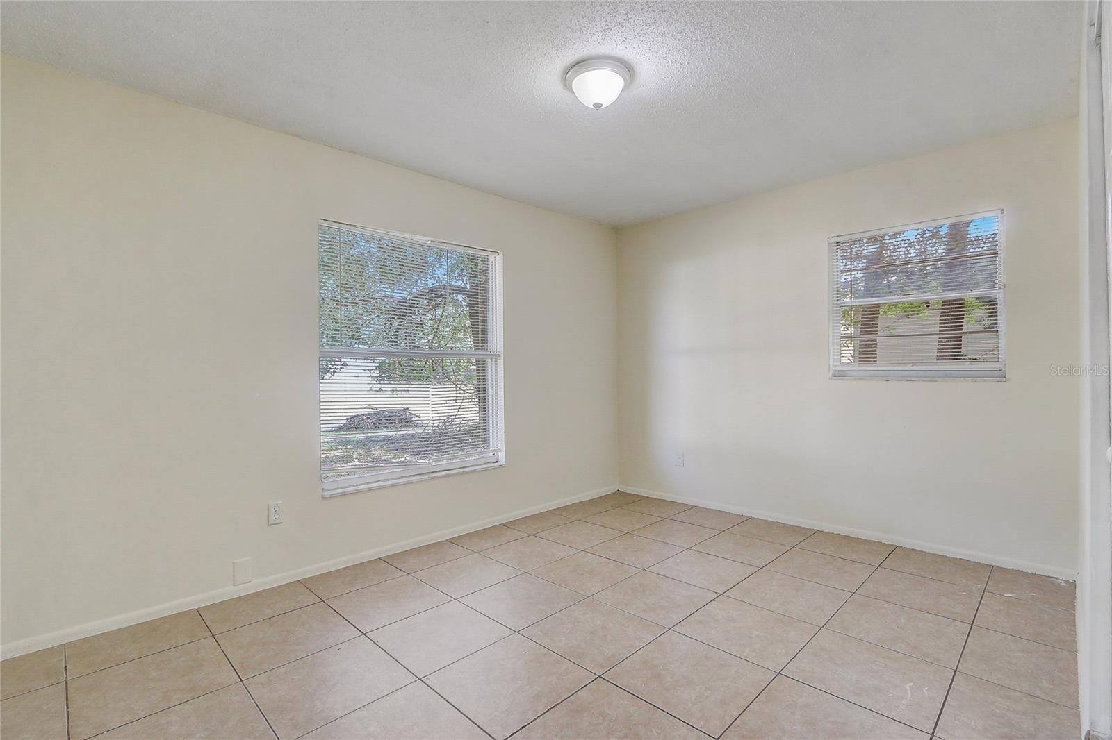 4566 CHATEAU RD, ORLANDO, FL, 32808