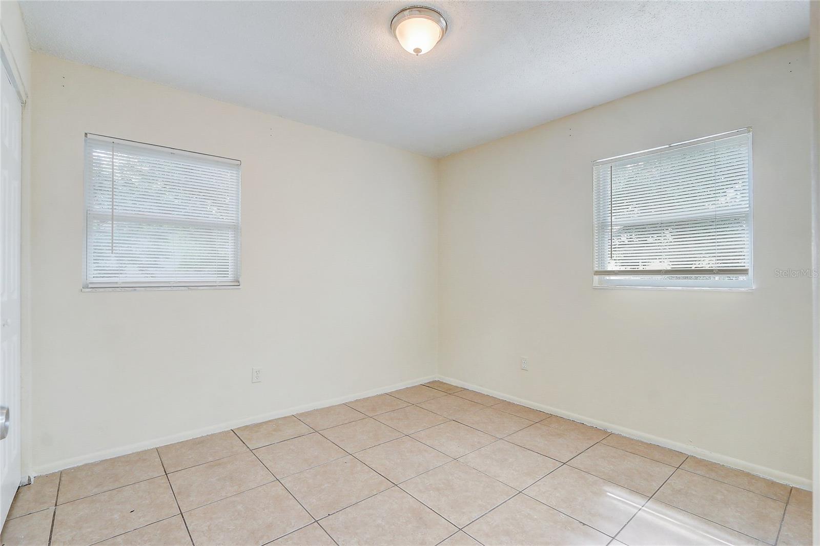 4566 CHATEAU RD, ORLANDO, FL, 32808