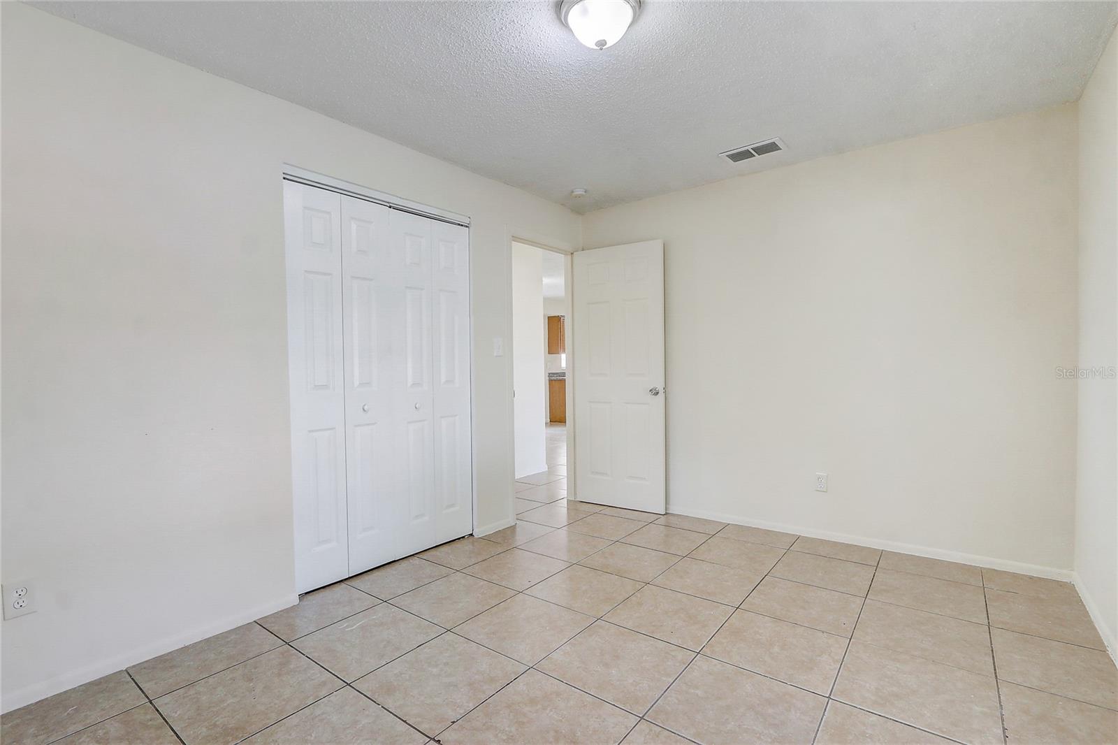 4566 CHATEAU RD, ORLANDO, FL, 32808