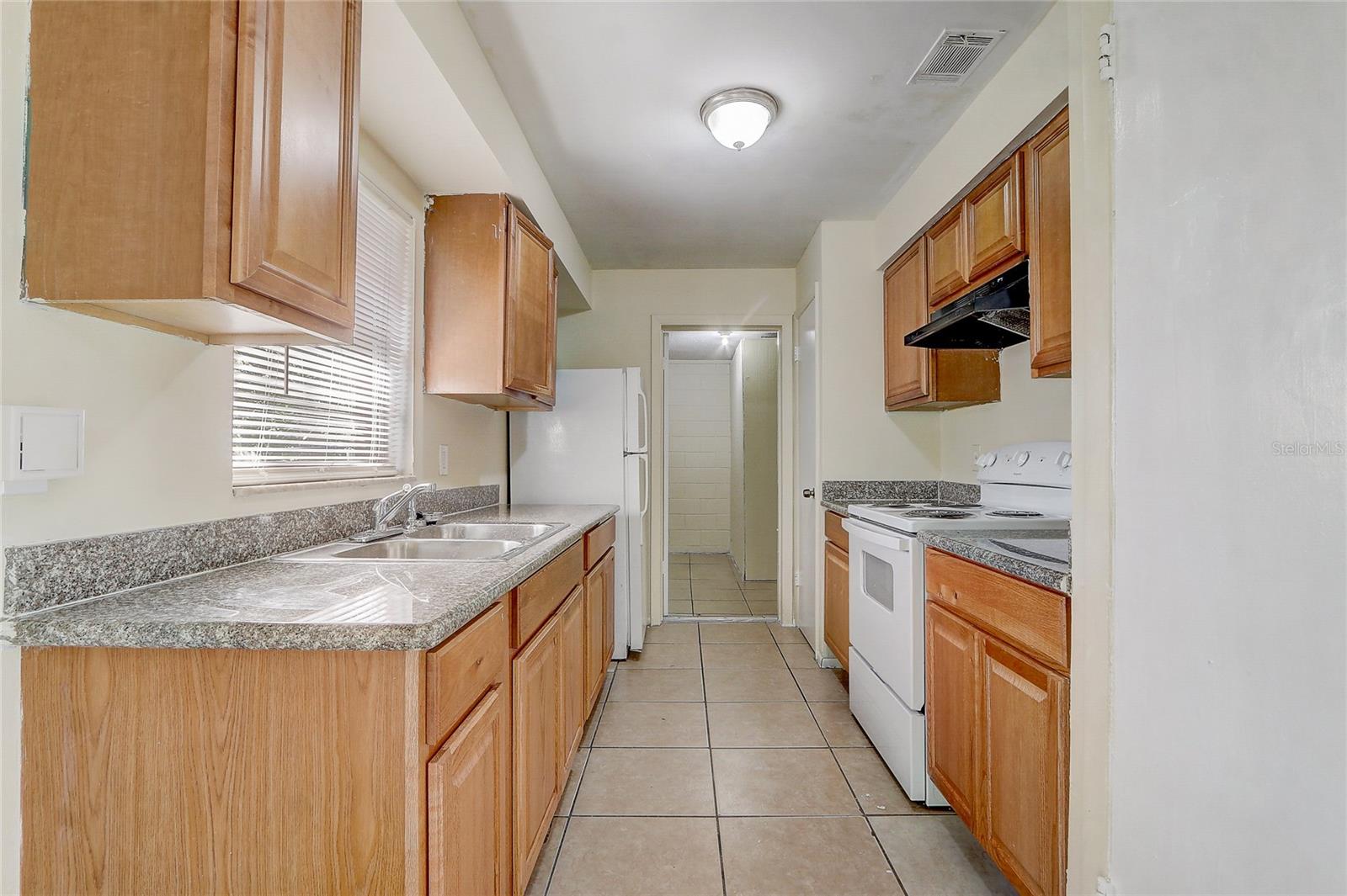 4566 CHATEAU RD, ORLANDO, FL, 32808