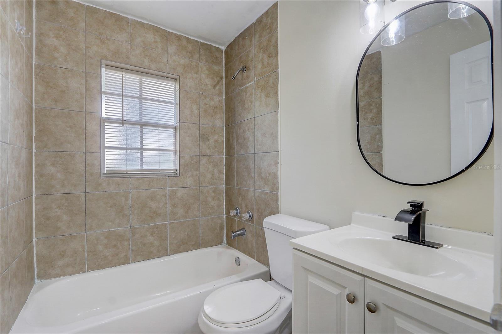 4566 CHATEAU RD, ORLANDO, FL, 32808