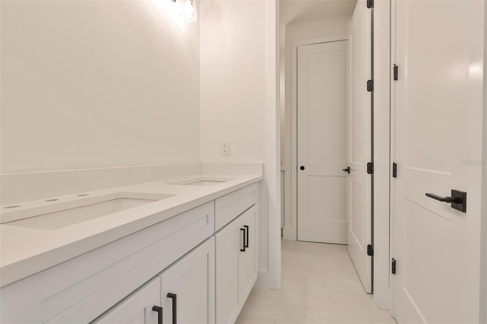 2919 W ELROD AVE, TAMPA, FL, 33611