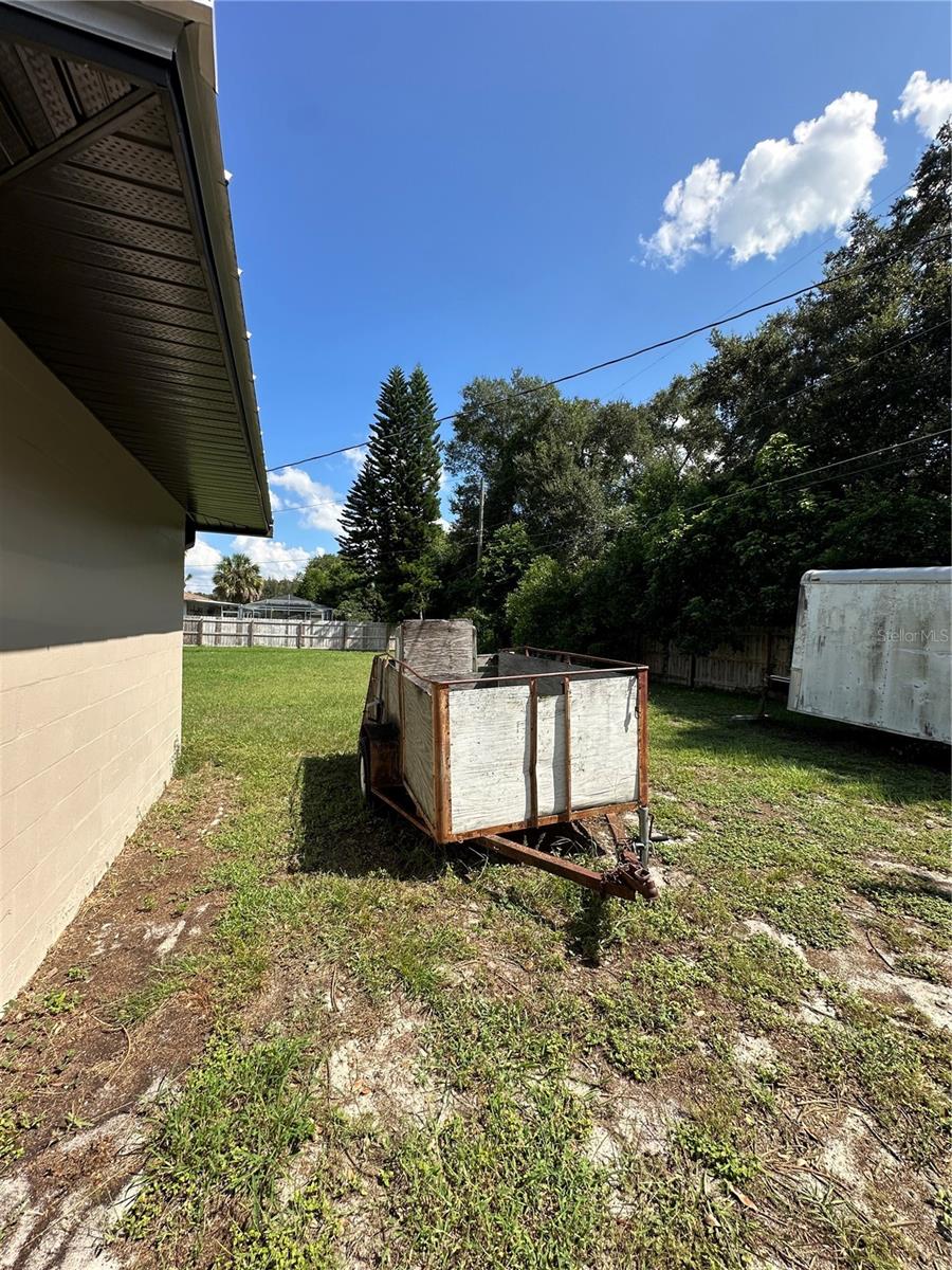 2300 WESTLAND RD, MOUNT DORA, FL, 32757