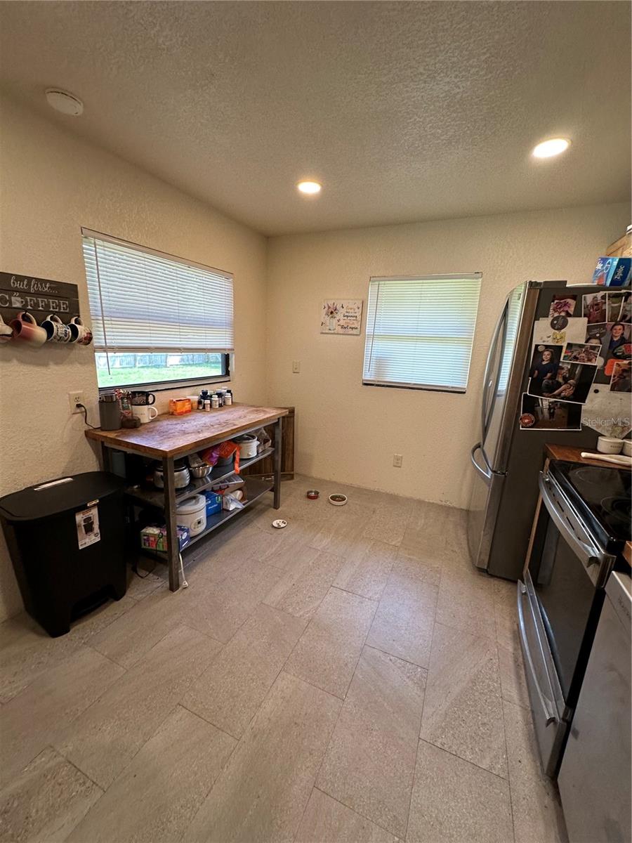 2300 WESTLAND RD, MOUNT DORA, FL, 32757