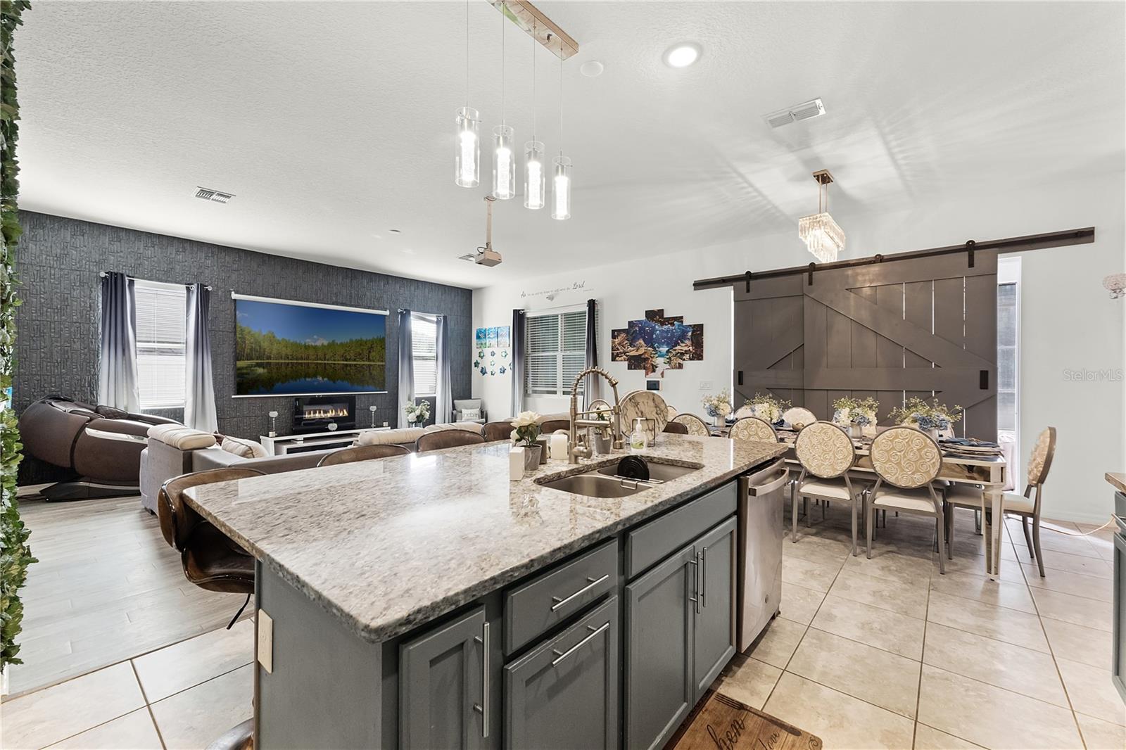 2264 EMERALD SPRINGS DR, APOPKA, FL, 32712