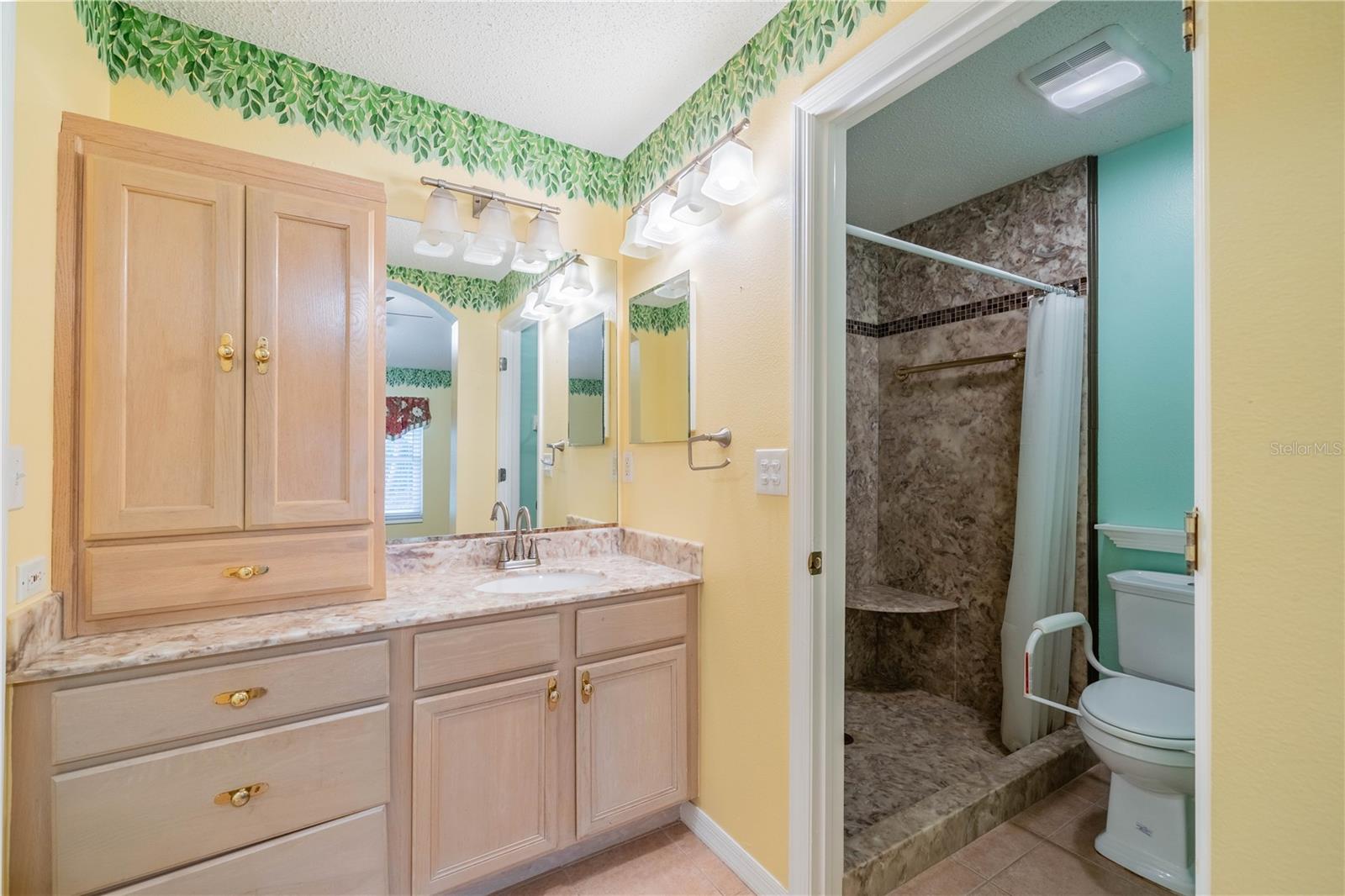 988 VILLEROY GREENS DR, SUN CITY CENTER, FL, 33573