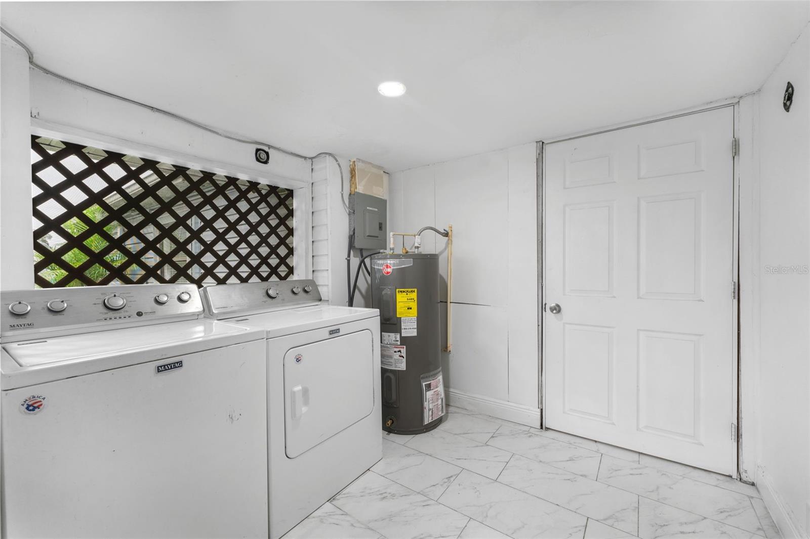 7513 N CORTEZ ST #2, TAMPA, FL, 33614