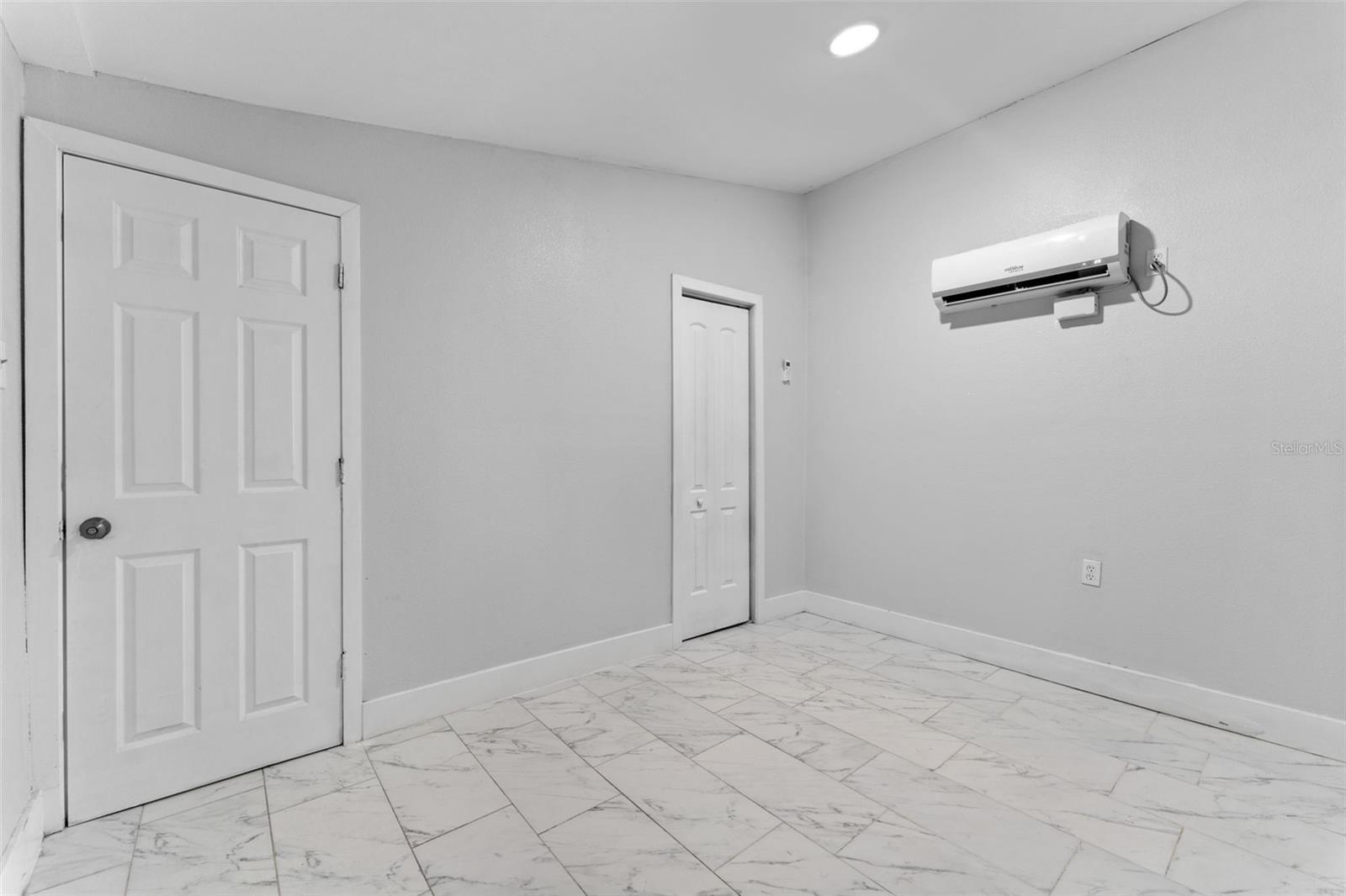 7513 N CORTEZ ST #2, TAMPA, FL, 33614
