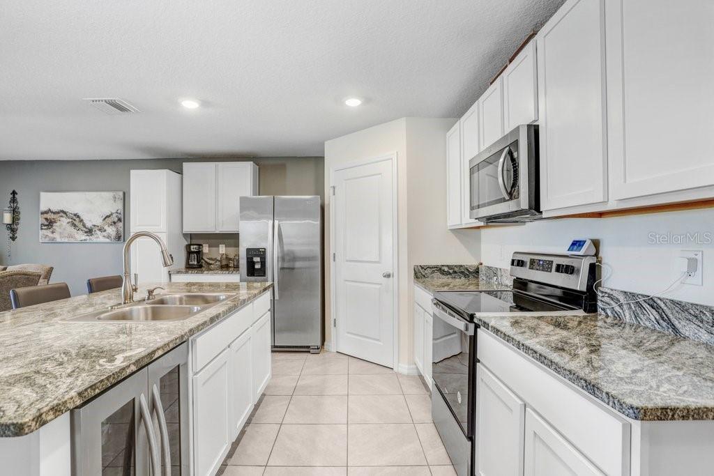 5420 SALT PLAINS CT, WIMAUMA, FL, 33598