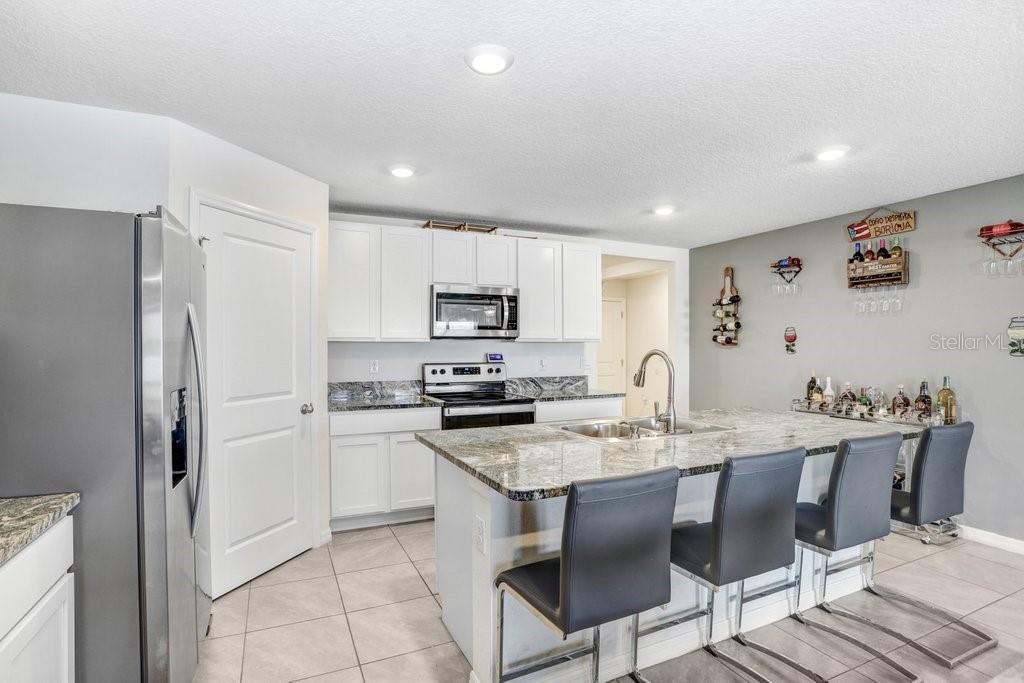 5420 SALT PLAINS CT, WIMAUMA, FL, 33598