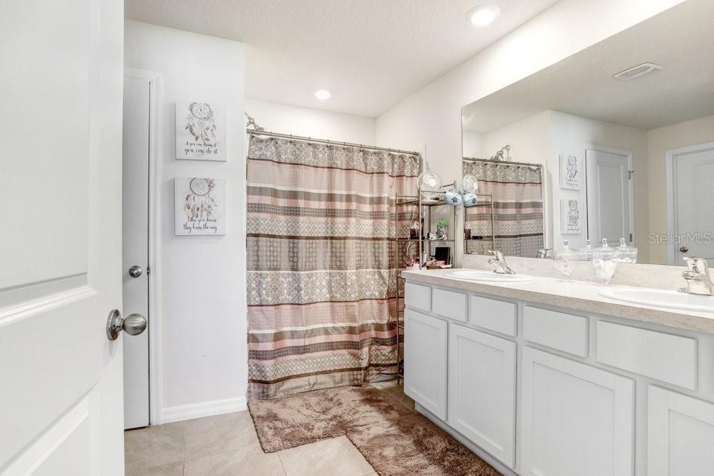 5420 SALT PLAINS CT, WIMAUMA, FL, 33598