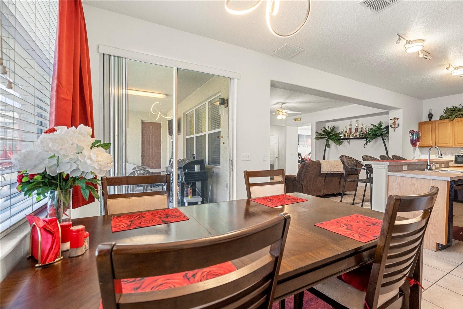 348 SAND RIDGE DR, DAVENPORT, FL, 33896