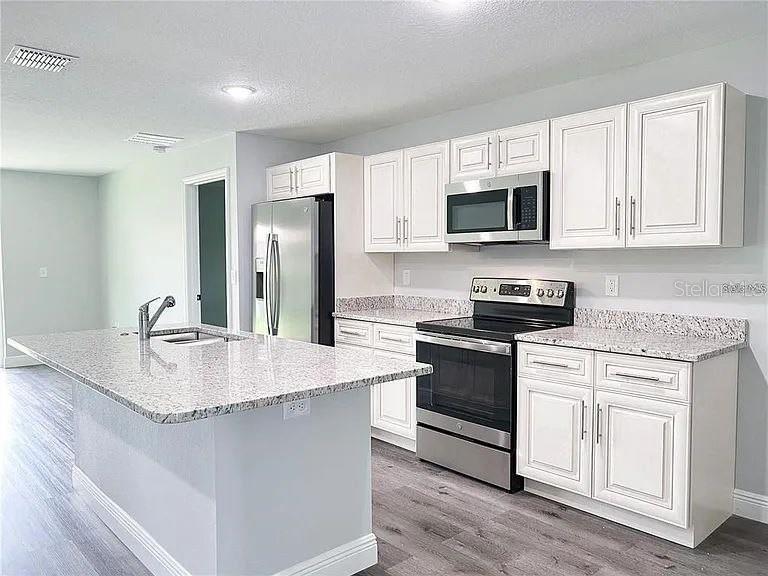12113 DUBARRY AVE, PORT CHARLOTTE, FL, 33981