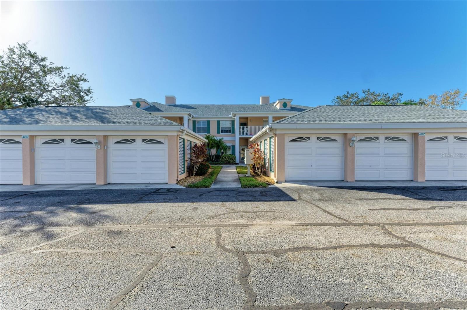 4207 CADDIE DR E #204, BRADENTON, FL, 34203