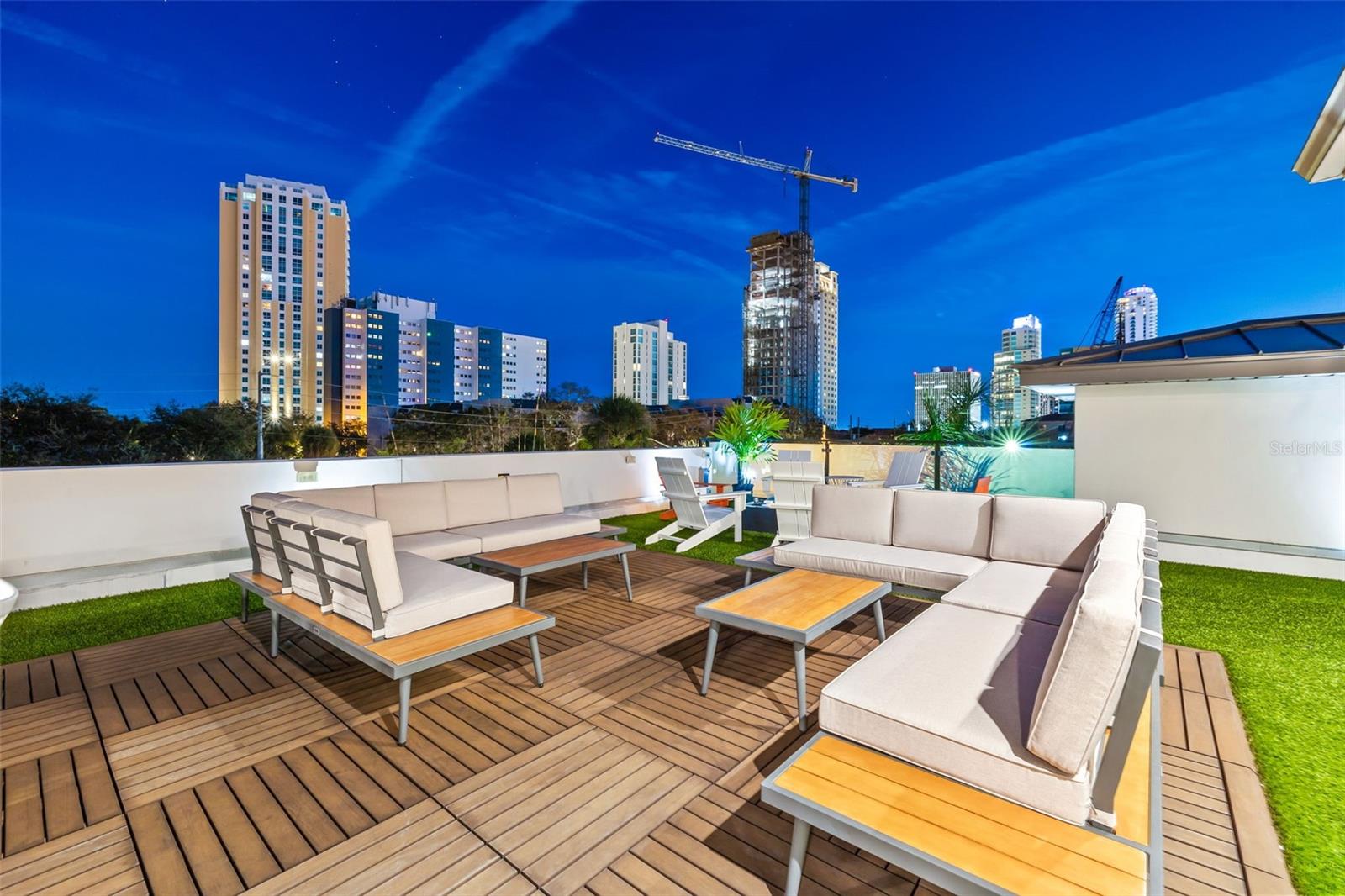 TB8313332 Property Photo