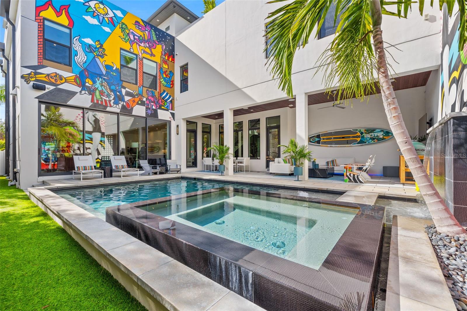 TB8313332 Property Photo