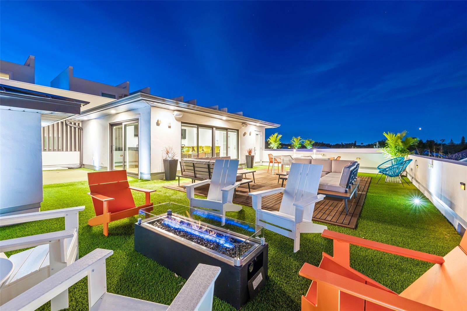 TB8313332 Property Photo