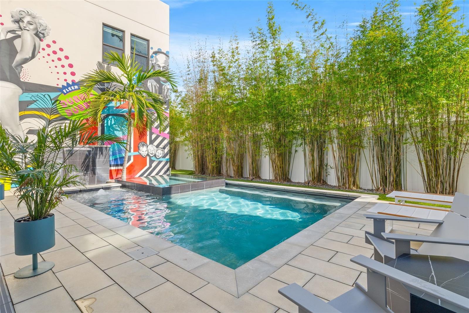 TB8313332 Property Photo