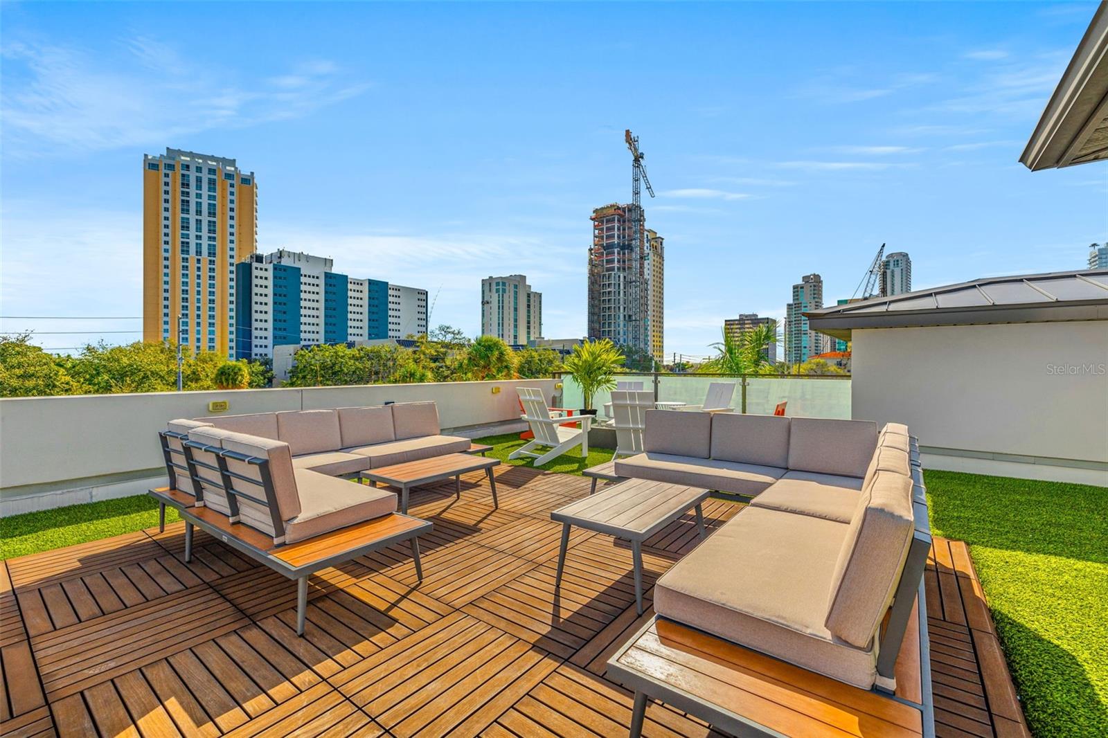 TB8313332 Property Photo