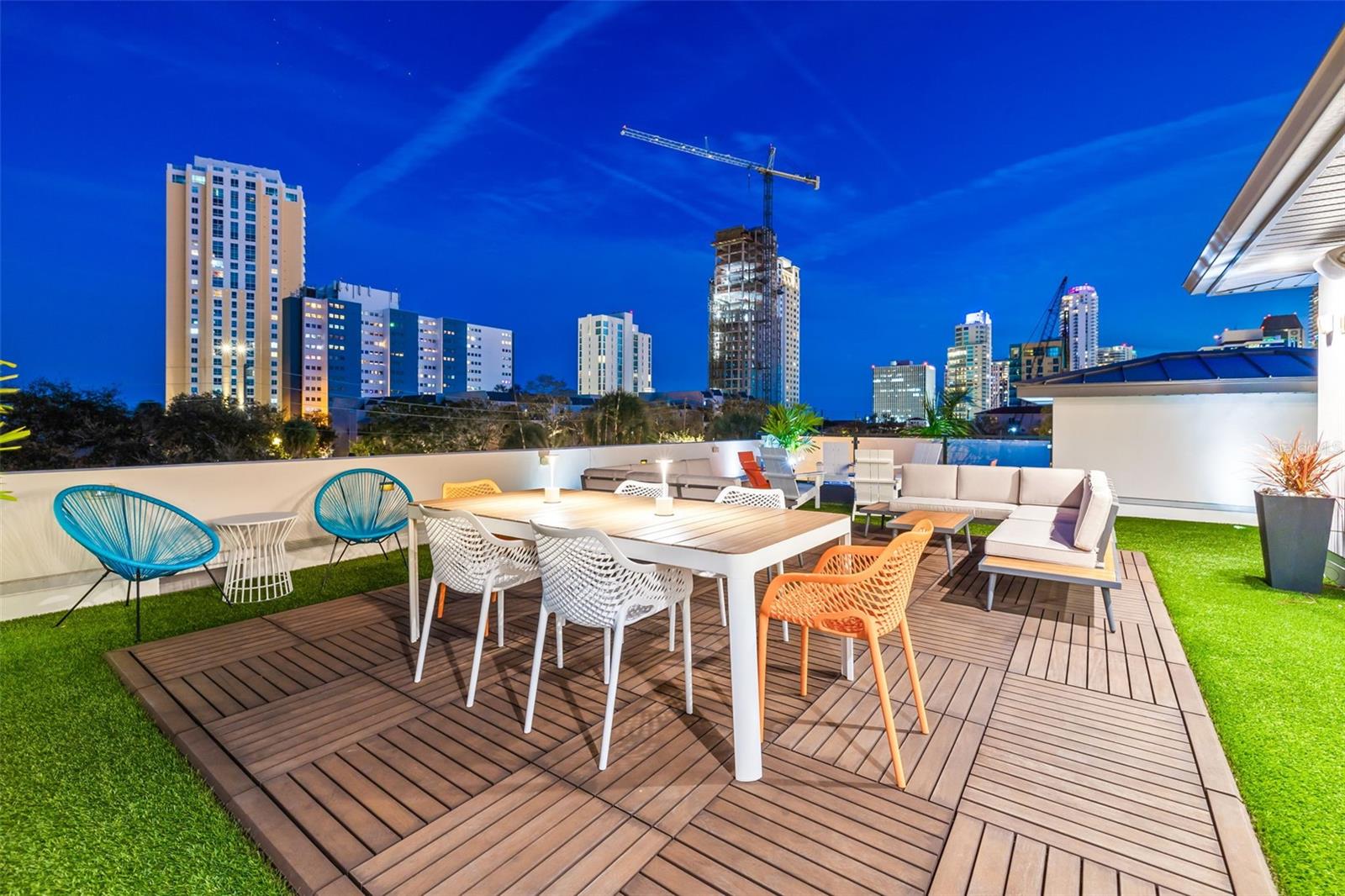 TB8313332 Property Photo