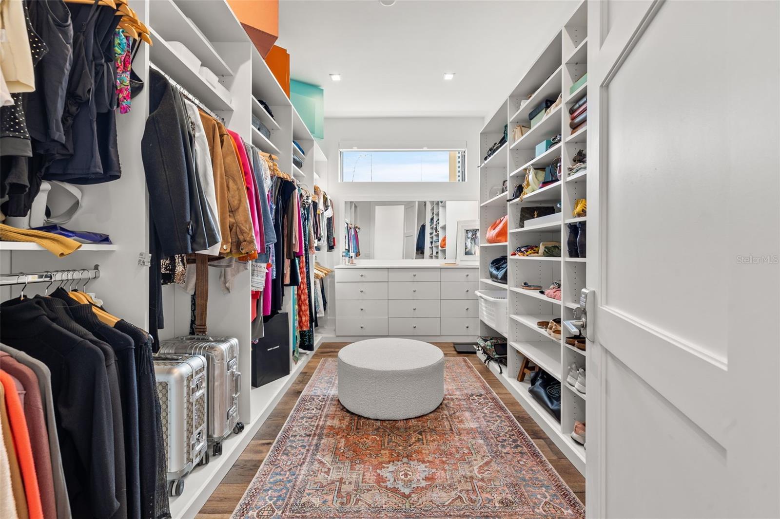 TB8313332 Property Photo