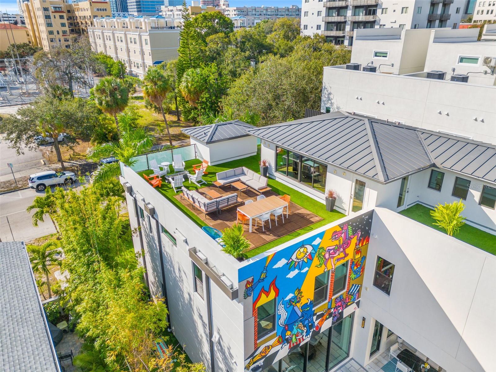 TB8313332 Property Photo