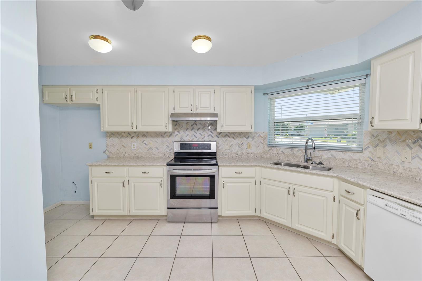2235 GRAND CYPRESS DR, LAKELAND, FL, 33810