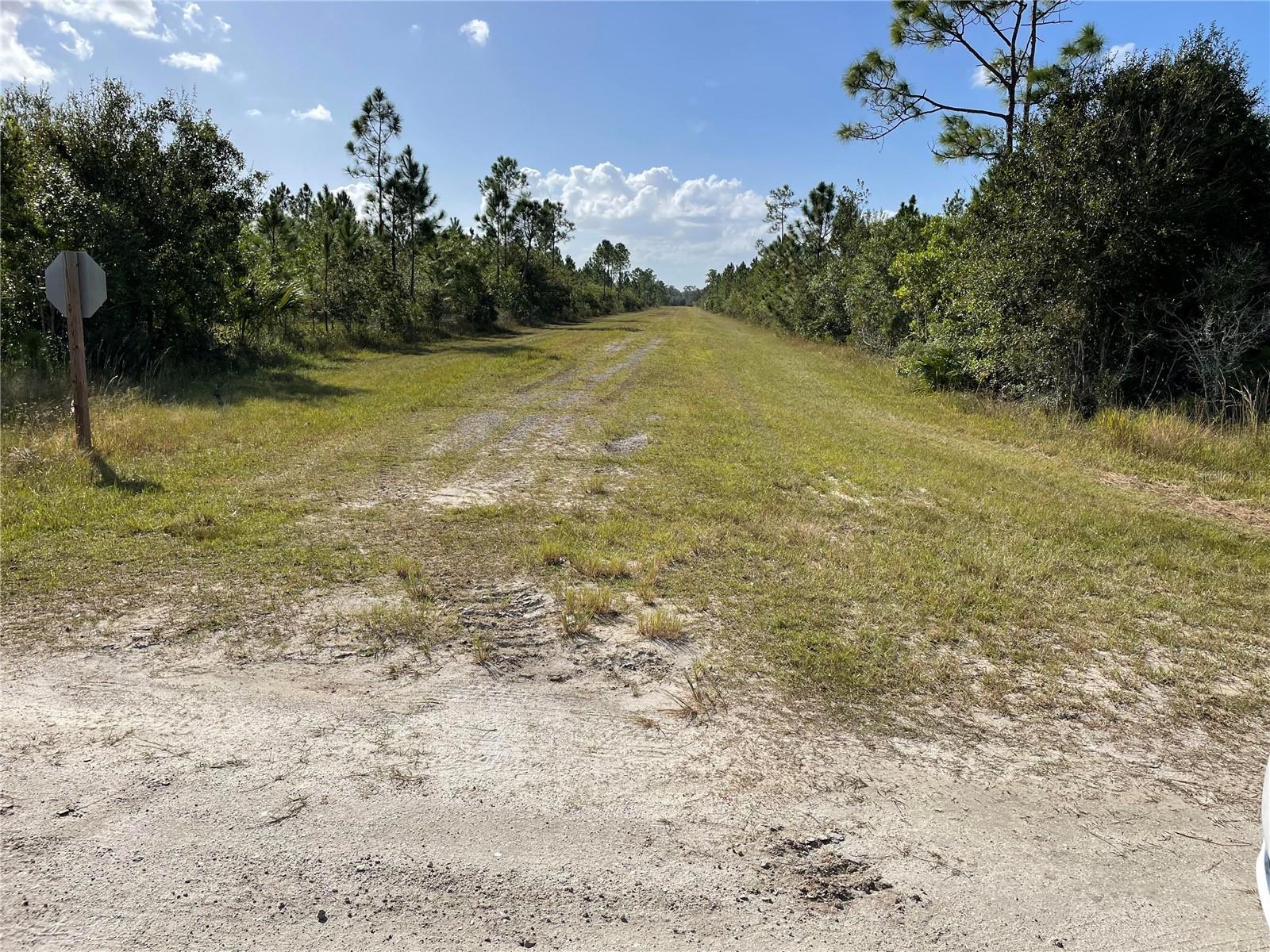 611 CALLIANDRA DR, INDIAN LAKE ESTATES, FL, 33855