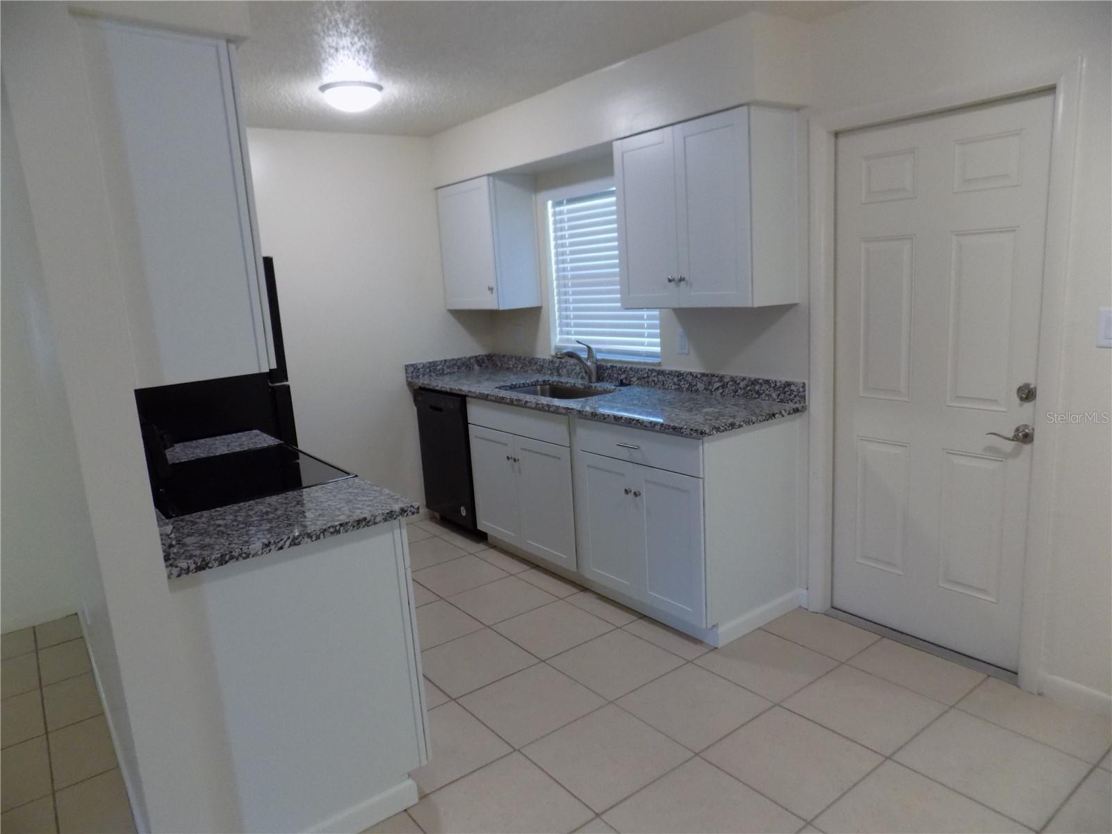 824B S LONE OAK DR, LEESBURG, FL, 34748