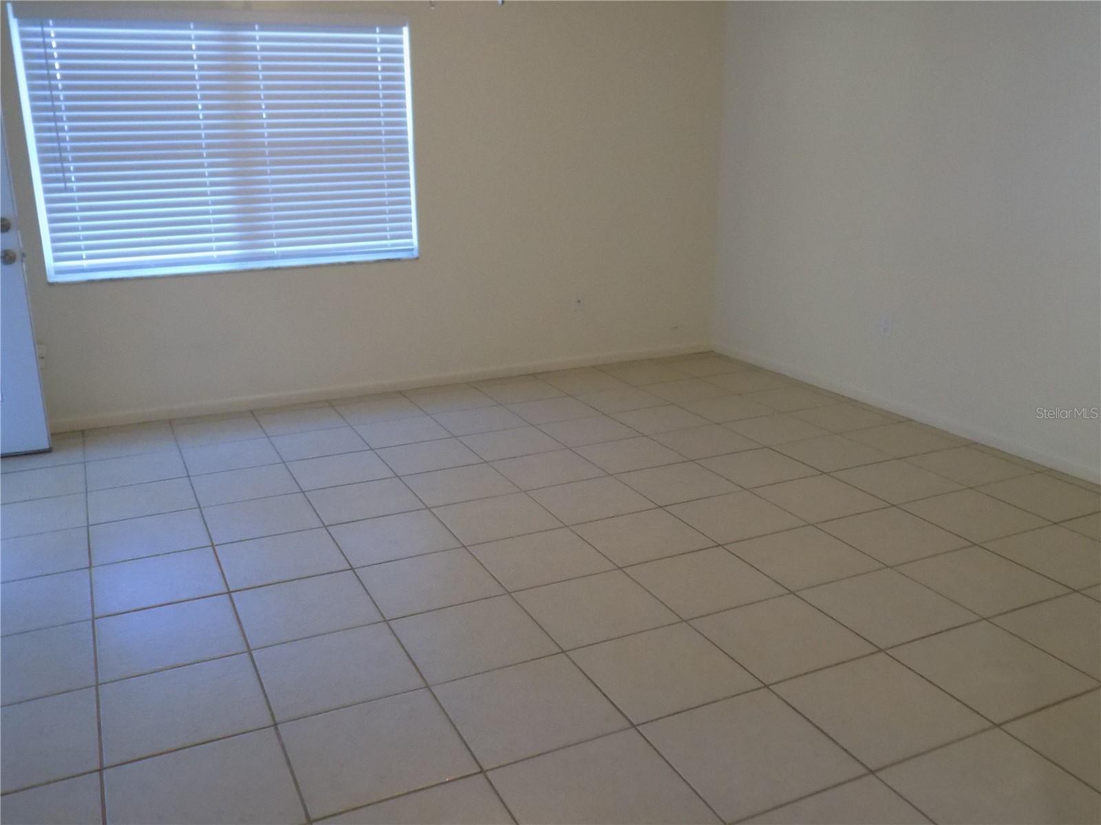 824B S LONE OAK DR, LEESBURG, FL, 34748