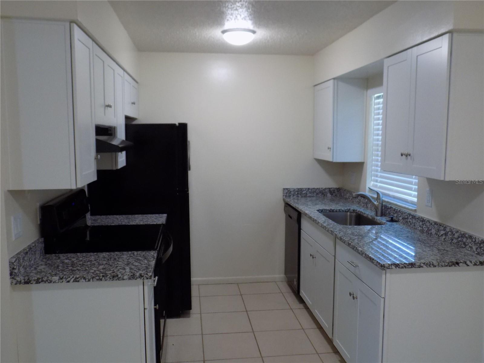 824B S LONE OAK DR, LEESBURG, FL, 34748