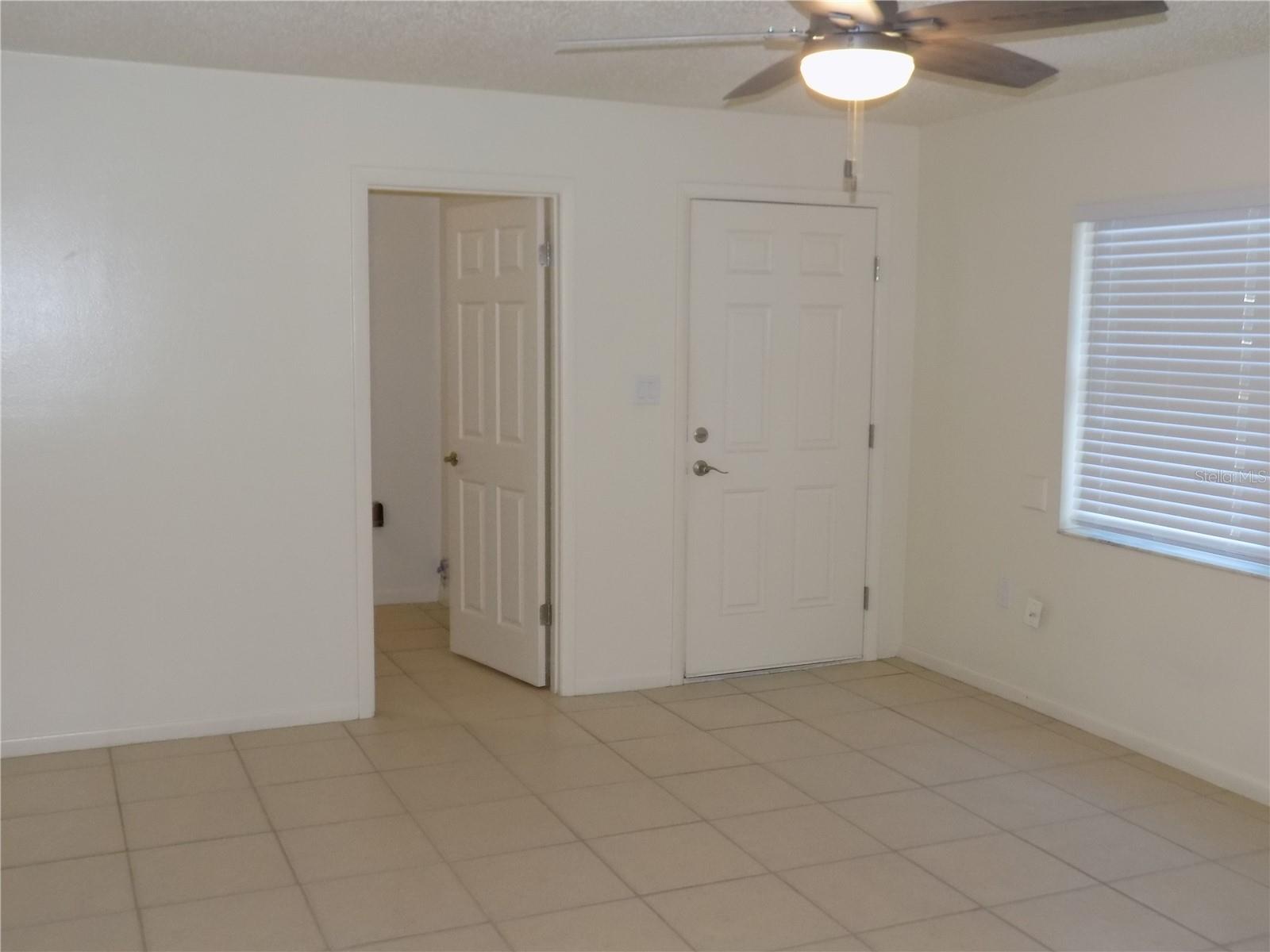 824B S LONE OAK DR, LEESBURG, FL, 34748