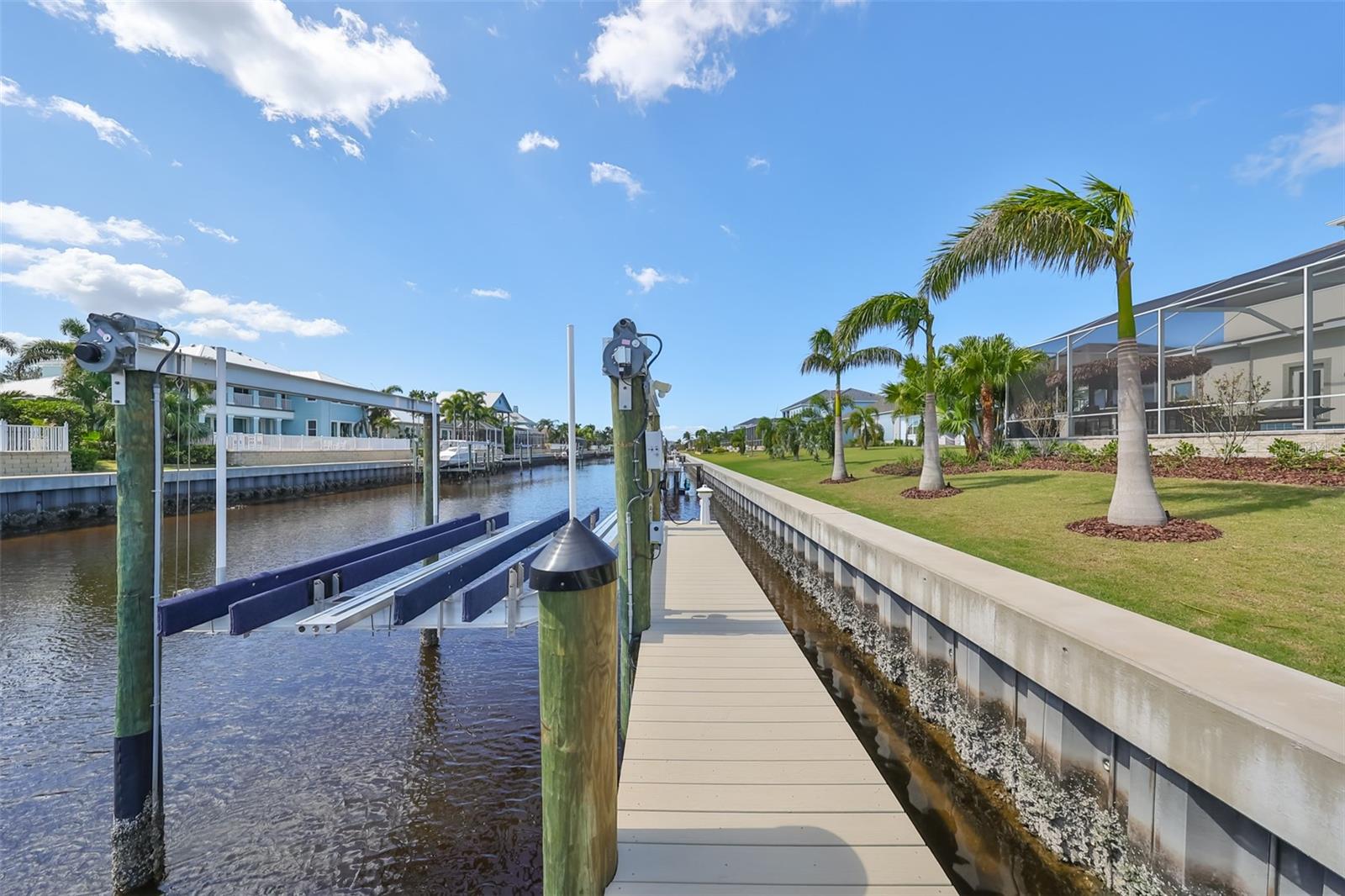 998 SIGNET DR, APOLLO BEACH, FL, 33572