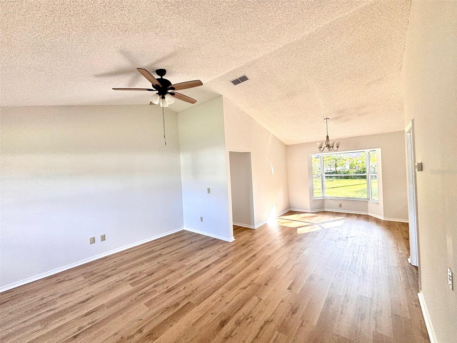 2924 LAKE HELEN OSTEEN RD, DELTONA, FL, 32738