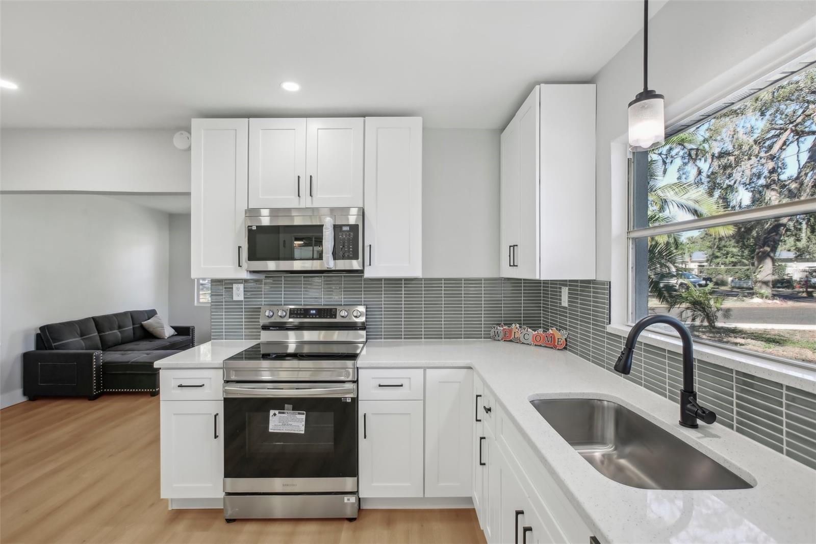 5634 MONTANA AVE, NEW PORT RICHEY, FL, 34652