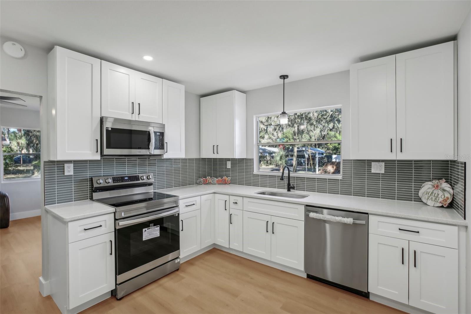 5634 MONTANA AVE, NEW PORT RICHEY, FL, 34652