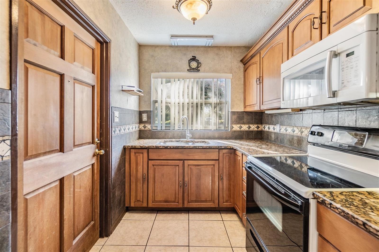 35204 PONDEROSA RD, ZEPHYRHILLS, FL, 33541