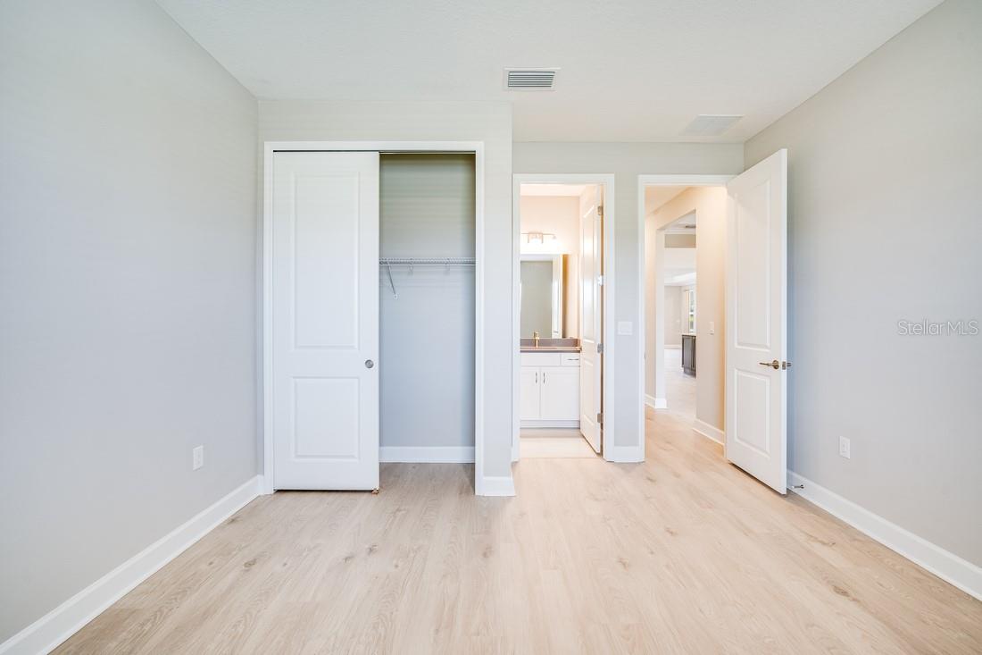2251 OVERFALLS PL, WESLEY CHAPEL, FL, 33543